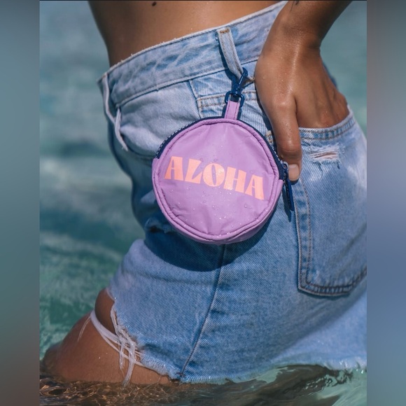 Aloha Collection• Cutie HEIPUA Sorbet on Lavender Pouch - Picture 3 of 12